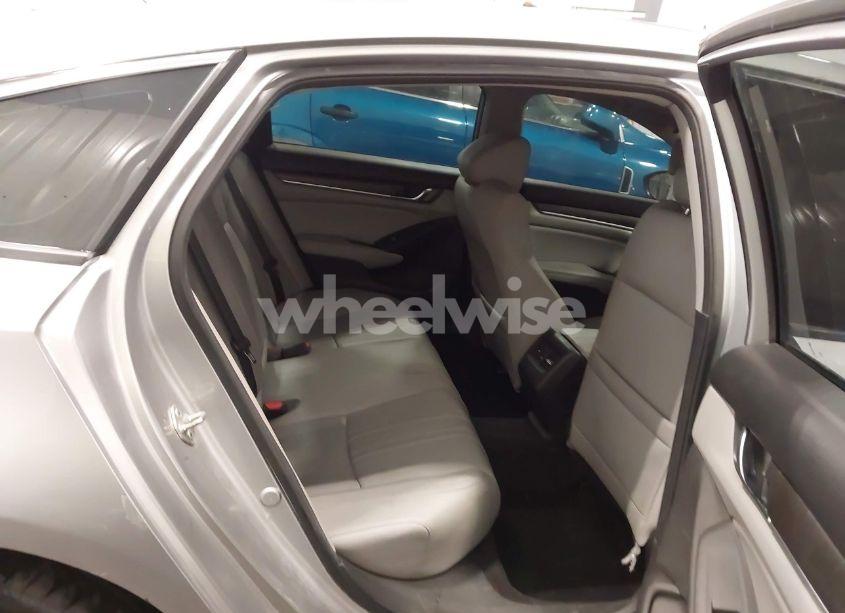 Photo 8 of 2018 Honda Accord EX-L (VIN 1HGCV1F53JA216395)