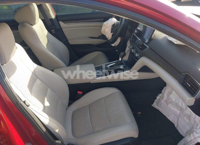 Photo 5 of 2019 Honda Accord EX-L (VIN 1HGCV1F53KA091576)