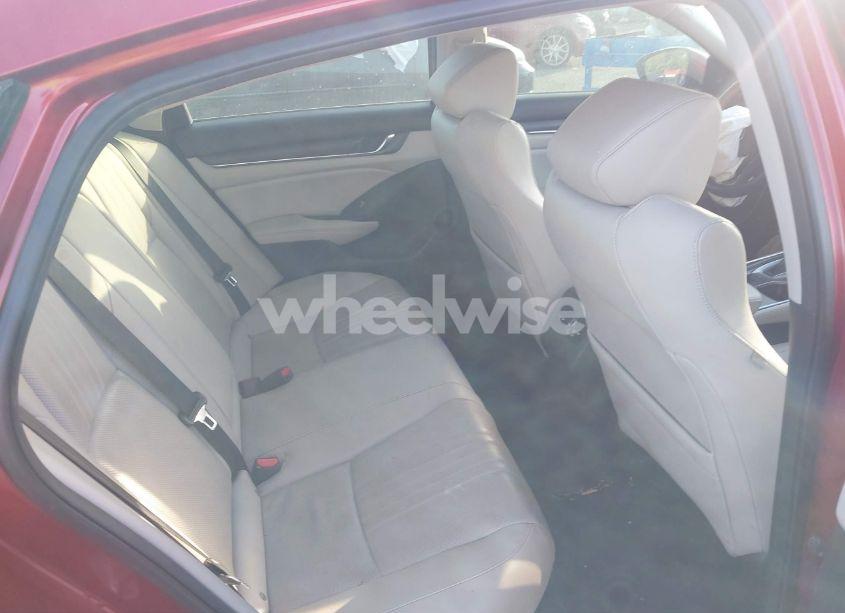 Photo 8 of 2019 Honda Accord EX-L (VIN 1HGCV1F53KA091576)