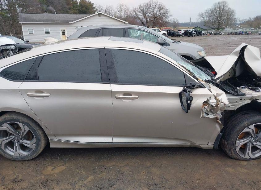 Photo 13 of 2020 Honda Accord EX-L (VIN 1HGCV1F53LA001568)