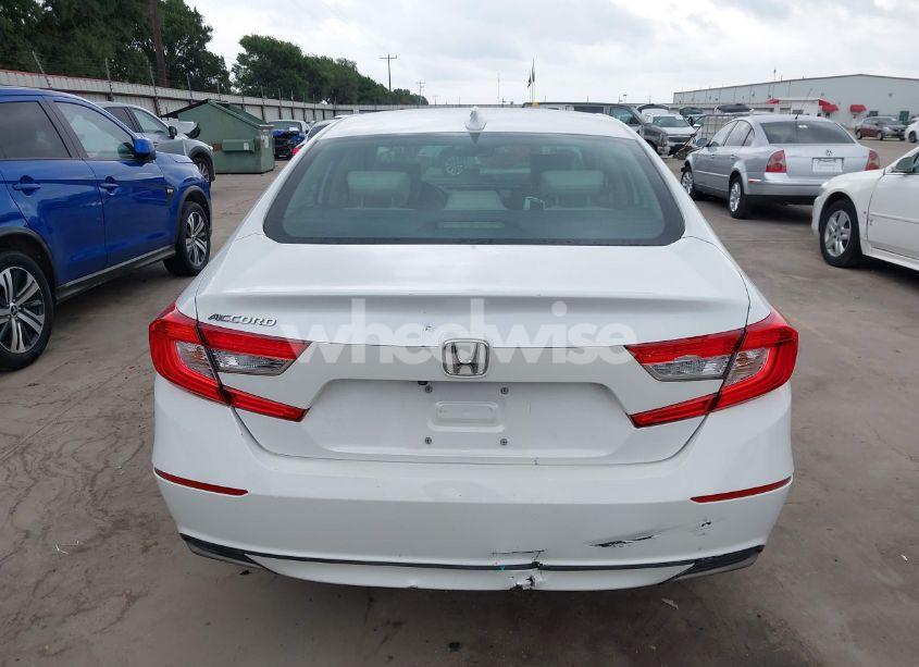 Photo 16 of 2018 Honda Accord EX-L (VIN 1HGCV1F54JA137012)