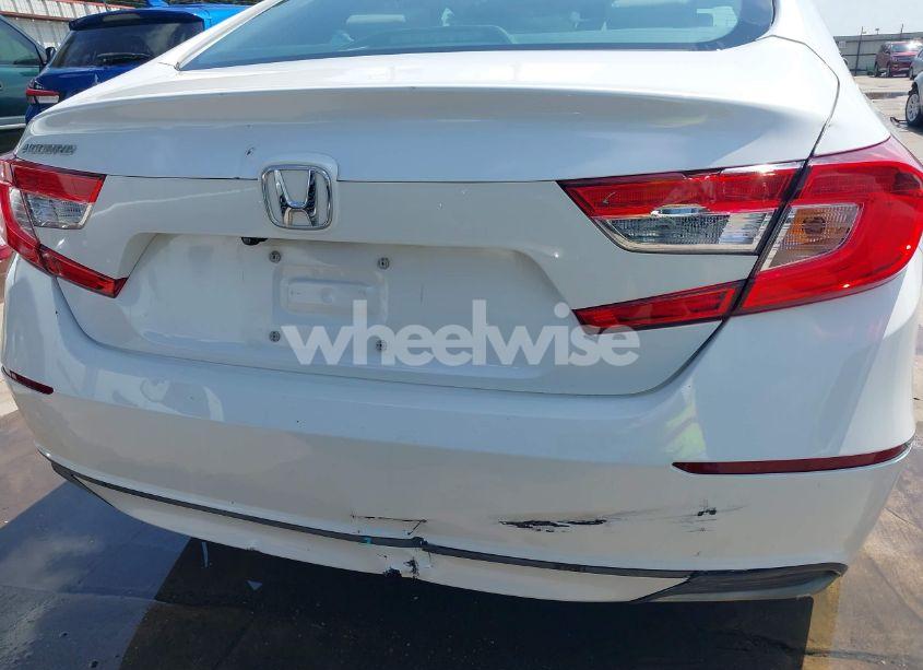 Photo 6 of 2018 Honda Accord EX-L (VIN 1HGCV1F54JA137012)