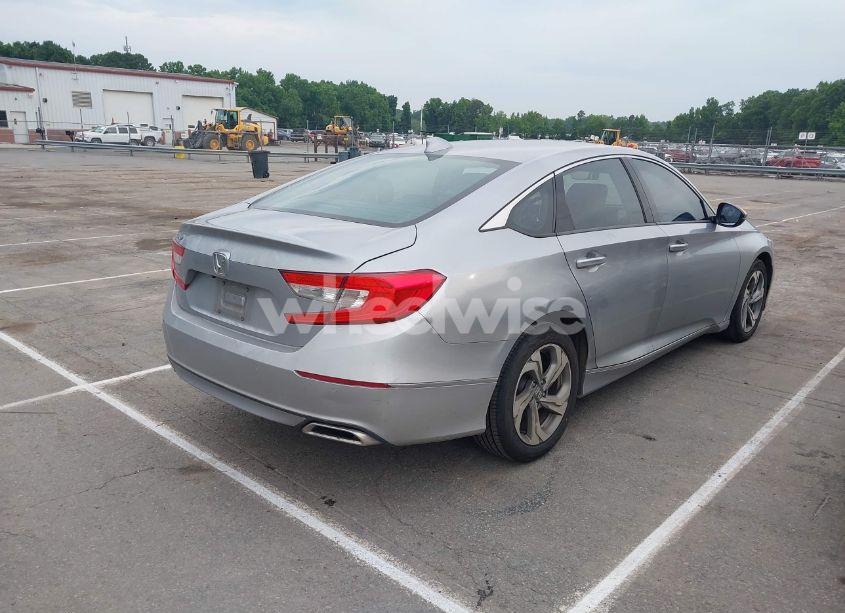 Photo 4 of 2019 Honda Accord EX-L (VIN 1HGCV1F54KA112435)