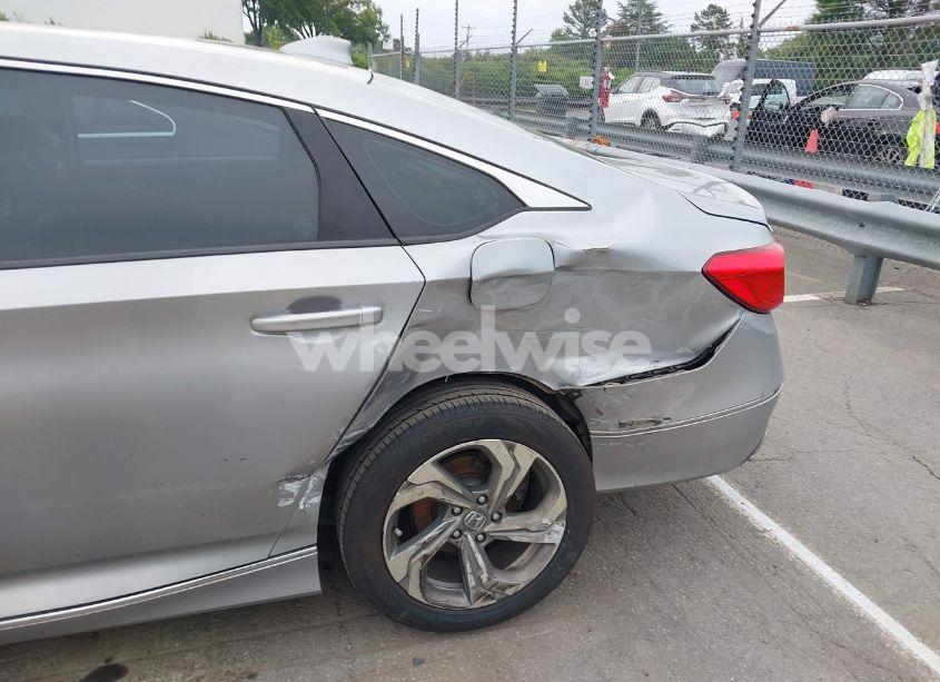 Photo 6 of 2019 Honda Accord EX-L (VIN 1HGCV1F54KA112435)