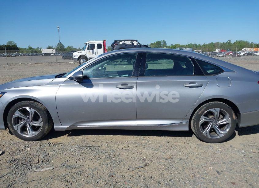 Photo 14 of 2019 Honda Accord EX-L (VIN 1HGCV1F54KA146021)