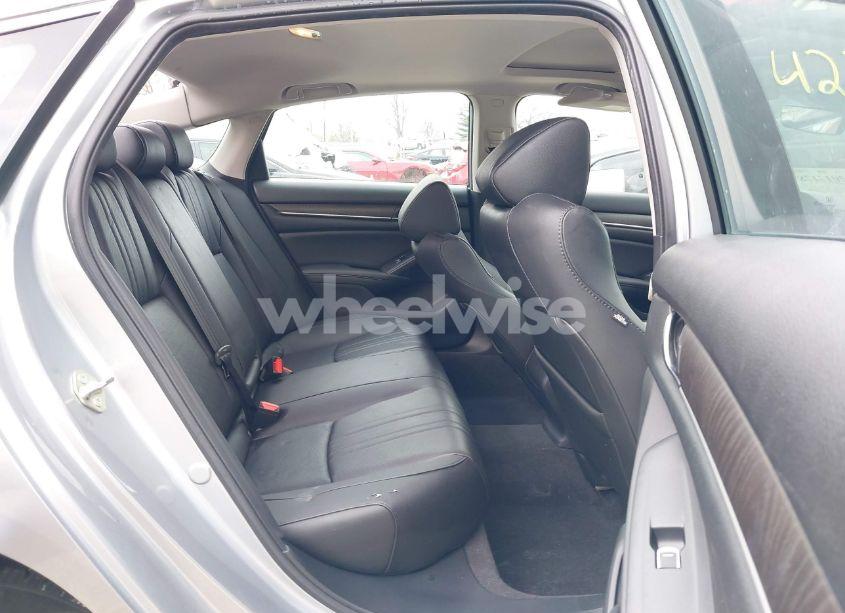 Photo 8 of 2020 Honda Accord EX-L (VIN 1HGCV1F54LA014409)