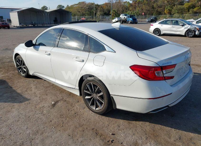 Photo 3 of 2021 Honda Accord EX-L (VIN 1HGCV1F54MA072621)