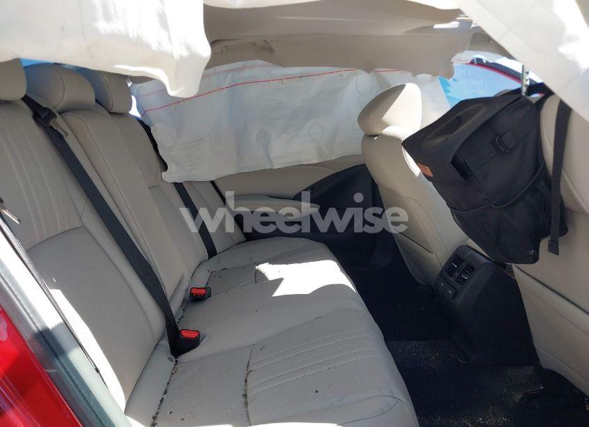 Photo 8 of 2022 Honda Accord EX-L (VIN 1HGCV1F54NA072703)