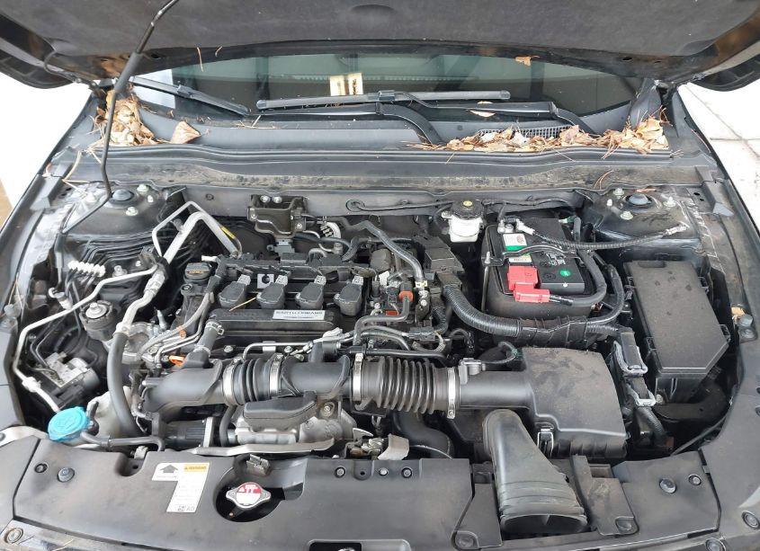 Photo 10 of 2018 Honda Accord EX-L (VIN 1HGCV1F55JA015016)