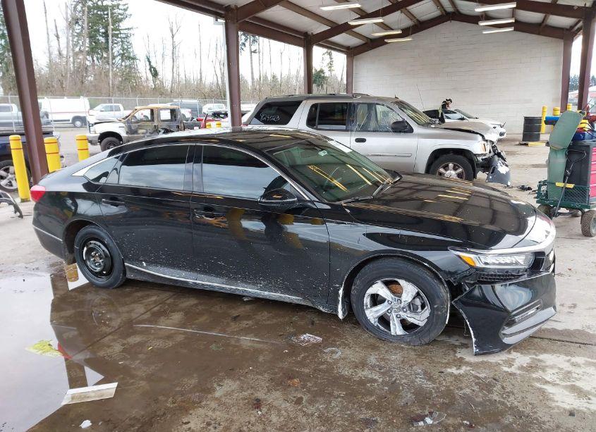 Photo 14 of 2018 Honda Accord EX-L (VIN 1HGCV1F55JA015016)