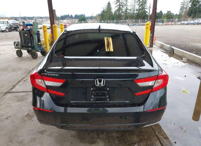 Photo 17 of 2018 Honda Accord EX-L (VIN 1HGCV1F55JA015016)