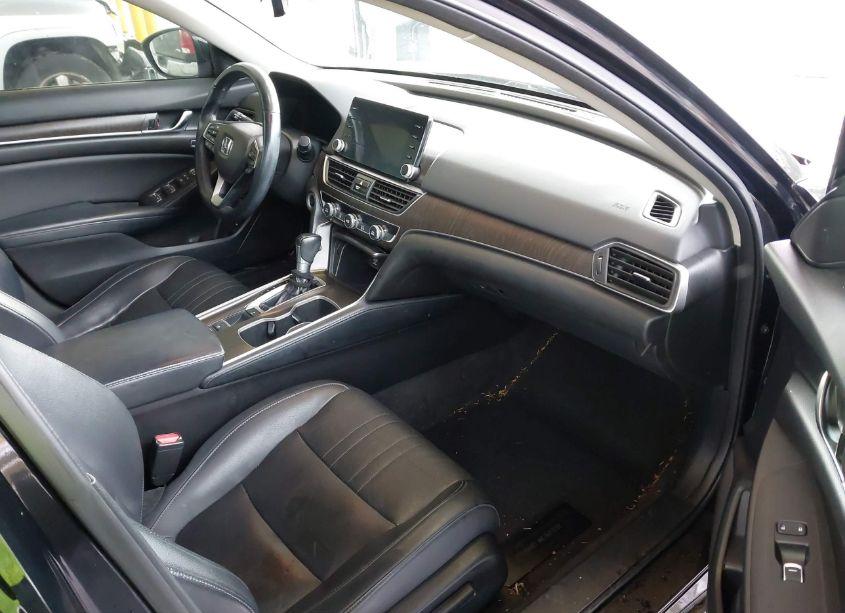 Photo 5 of 2018 Honda Accord EX-L (VIN 1HGCV1F55JA015016)