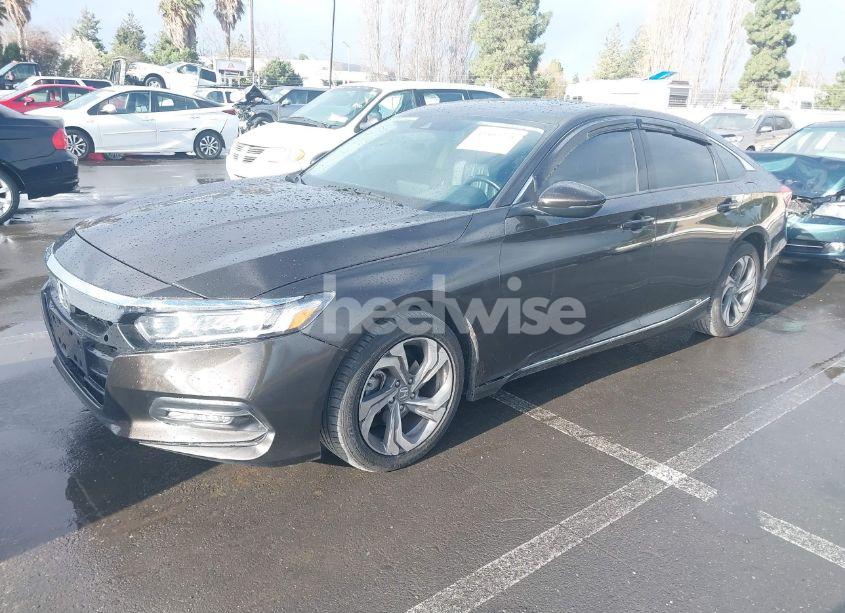 Photo 2 of 2018 Honda Accord EX-L (VIN 1HGCV1F55JA142266)