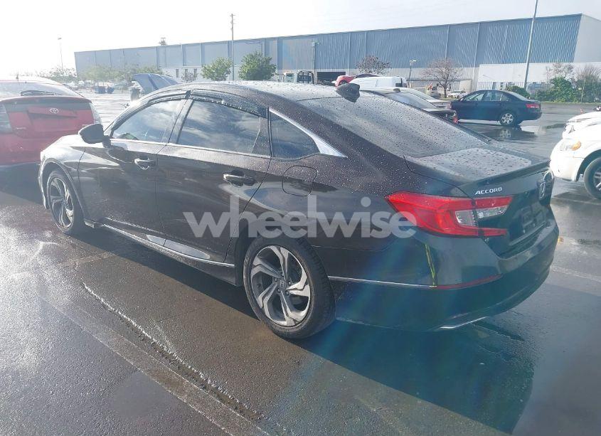 Photo 3 of 2018 Honda Accord EX-L (VIN 1HGCV1F55JA142266)