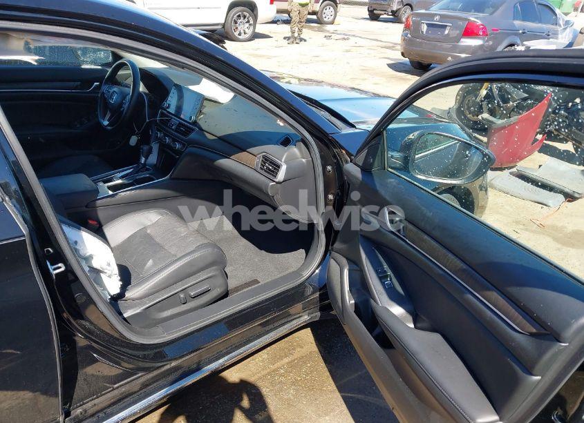 Photo 5 of 2020 Honda Accord EX-L (VIN 1HGCV1F55LA118195)