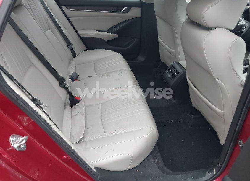 Photo 8 of 2018 Honda Accord EX-L (VIN 1HGCV1F56JA050034)