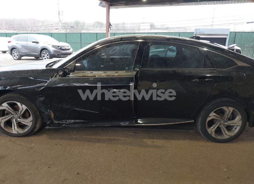 Photo 14 of 2018 Honda Accord EX-L (VIN 1HGCV1F56JA055475)