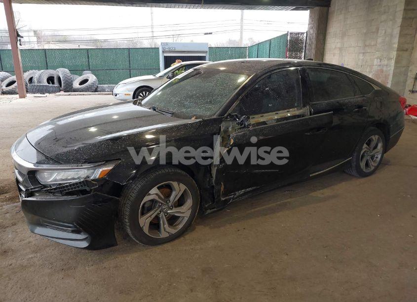 Photo 2 of 2018 Honda Accord EX-L (VIN 1HGCV1F56JA055475)