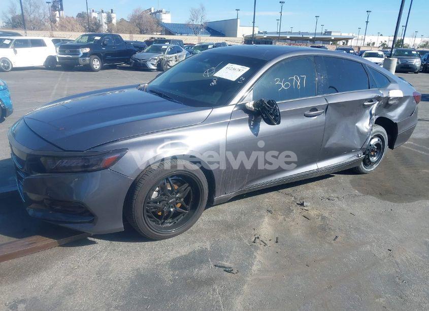 Photo 2 of 2018 Honda Accord EX-L (VIN 1HGCV1F56JA168441)