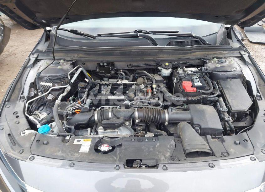 Photo 10 of 2018 Honda Accord EX-L (VIN 1HGCV1F56JA260942)