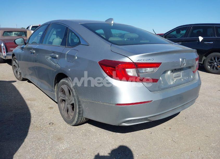 Photo 3 of 2019 Honda Accord EX-L (VIN 1HGCV1F56KA130841)