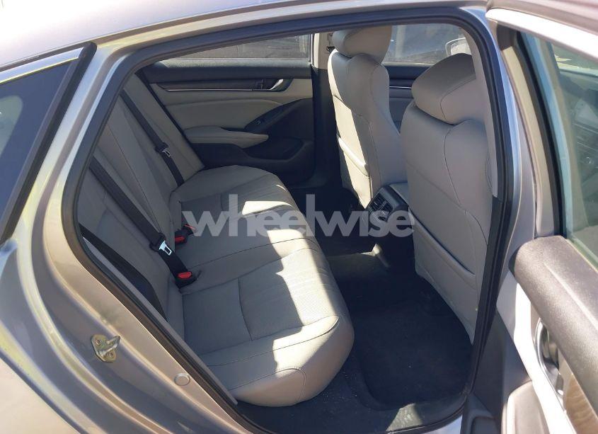 Photo 8 of 2019 Honda Accord EX-L (VIN 1HGCV1F56KA130841)