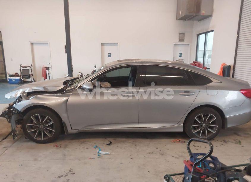Photo 14 of 2021 Honda Accord EX-L (VIN 1HGCV1F56MA115792)