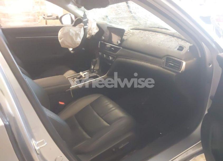 Photo 5 of 2021 Honda Accord EX-L (VIN 1HGCV1F56MA115792)