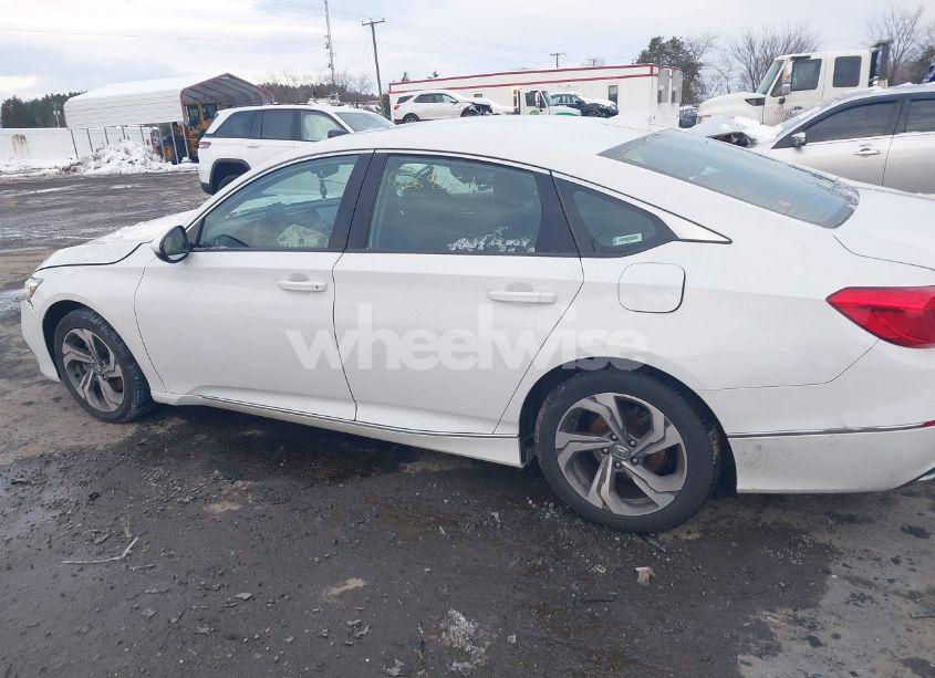 Photo 14 of 2018 Honda Accord EX-L (VIN 1HGCV1F57JA084600)