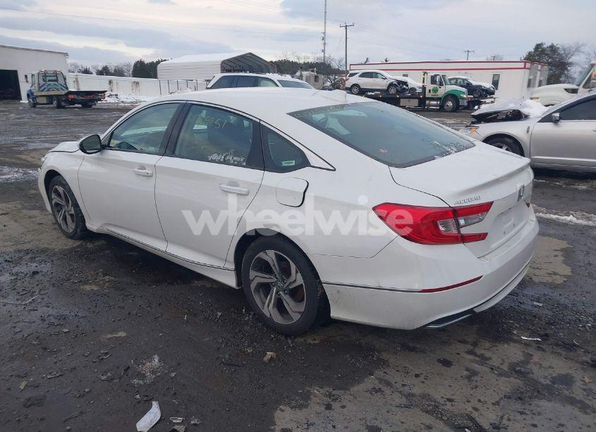 Photo 3 of 2018 Honda Accord EX-L (VIN 1HGCV1F57JA084600)