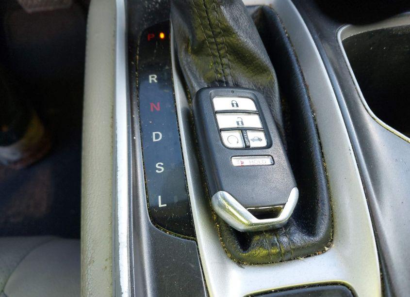 Photo 11 of 2018 Honda Accord EX-L (VIN 1HGCV1F57JA234298)