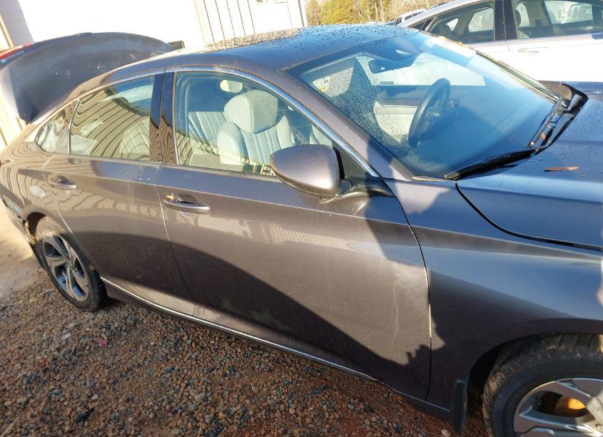 Photo 14 of 2018 Honda Accord EX-L (VIN 1HGCV1F57JA234298)