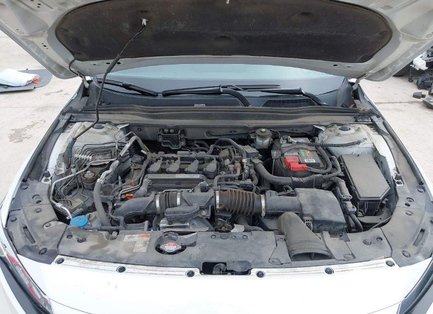 Photo 10 of 2018 Honda Accord EX-L (VIN 1HGCV1F57JA239257)