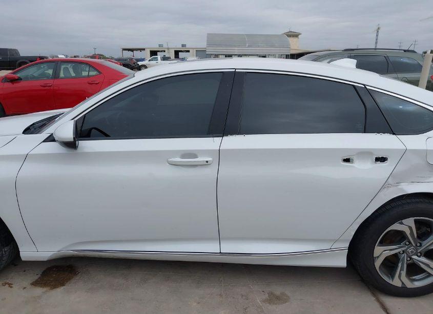 Photo 15 of 2018 Honda Accord EX-L (VIN 1HGCV1F57JA239257)