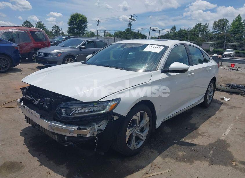 Photo 2 of 2019 Honda Accord EX-L (VIN 1HGCV1F57KA004052)