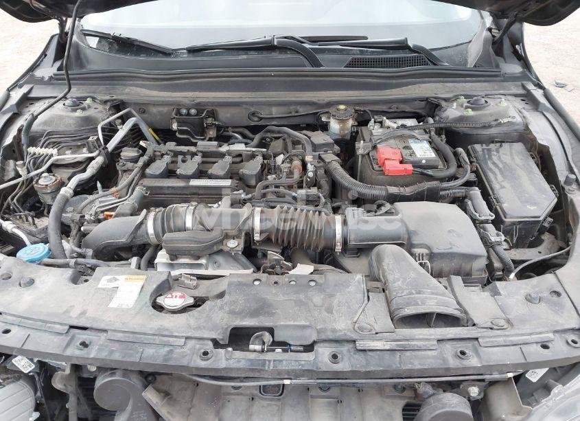 Photo 10 of 2019 Honda Accord EX-L (VIN 1HGCV1F57KA096179)