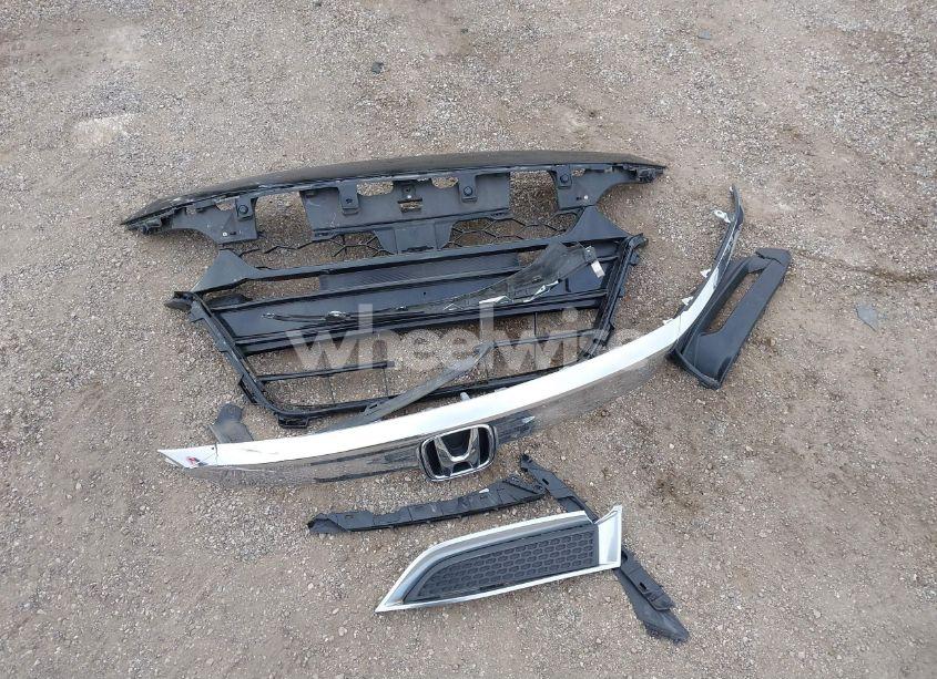 Photo 12 of 2019 Honda Accord EX-L (VIN 1HGCV1F57KA096179)