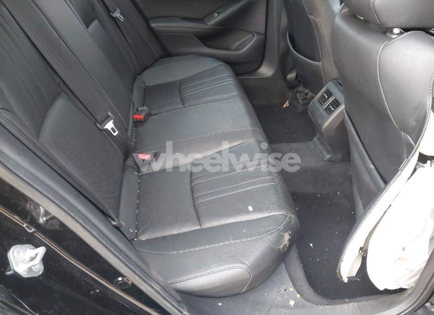 Photo 8 of 2019 Honda Accord EX-L (VIN 1HGCV1F57KA096179)