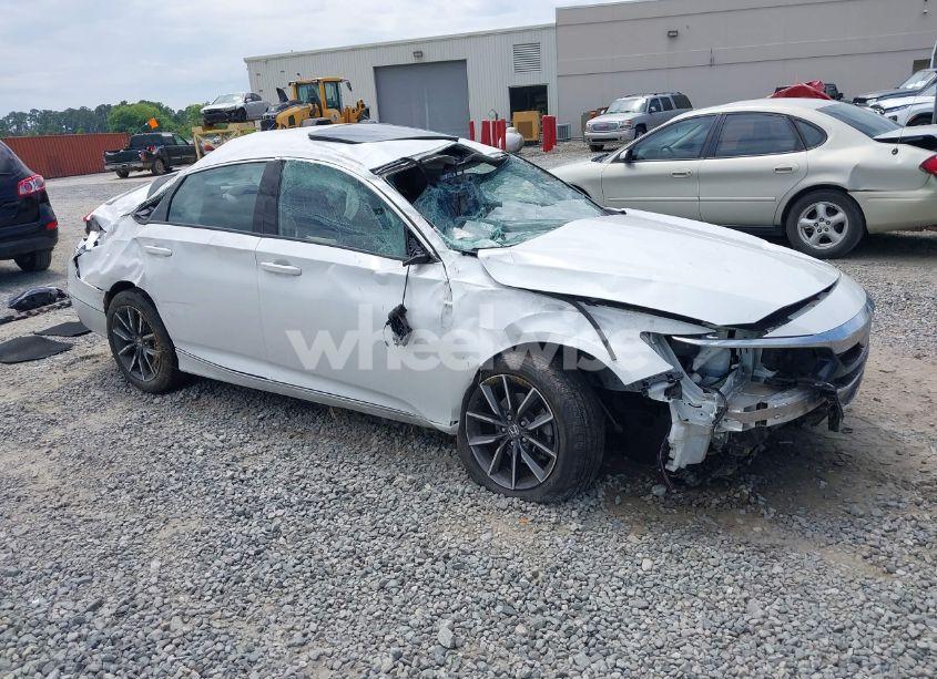 2022 Honda Accord EX-L (VIN 1HGCV1F57NA055071) main photo