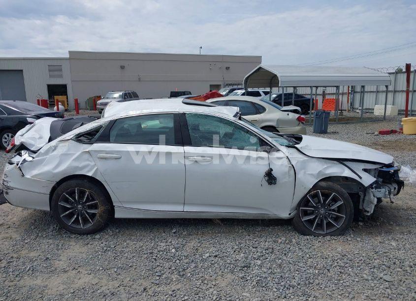 Photo 13 of 2022 Honda Accord EX-L (VIN 1HGCV1F57NA055071)