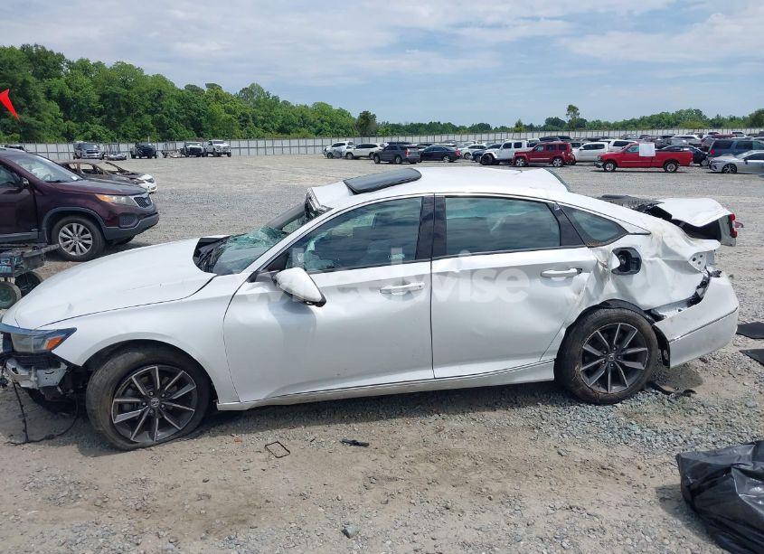 Photo 14 of 2022 Honda Accord EX-L (VIN 1HGCV1F57NA055071)