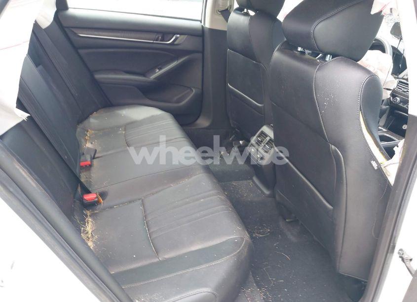 Photo 8 of 2022 Honda Accord EX-L (VIN 1HGCV1F57NA055071)