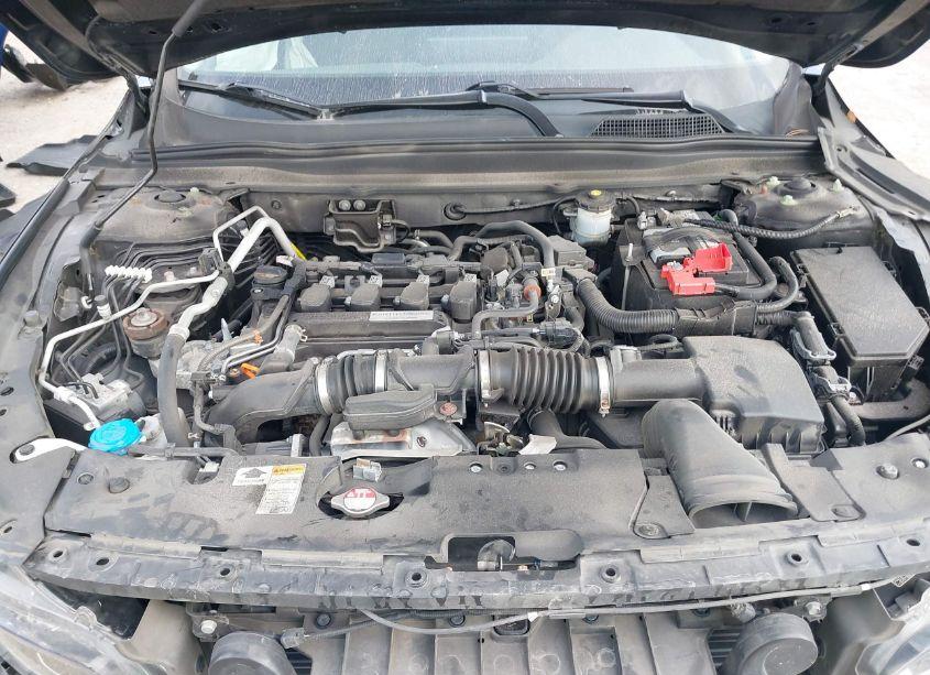 Photo 10 of 2018 Honda Accord EX-L (VIN 1HGCV1F58JA073816)