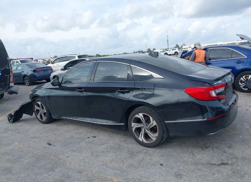Photo 15 of 2018 Honda Accord EX-L (VIN 1HGCV1F58JA073816)