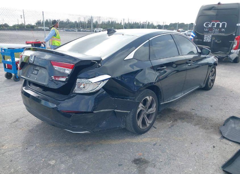 Photo 4 of 2018 Honda Accord EX-L (VIN 1HGCV1F58JA073816)
