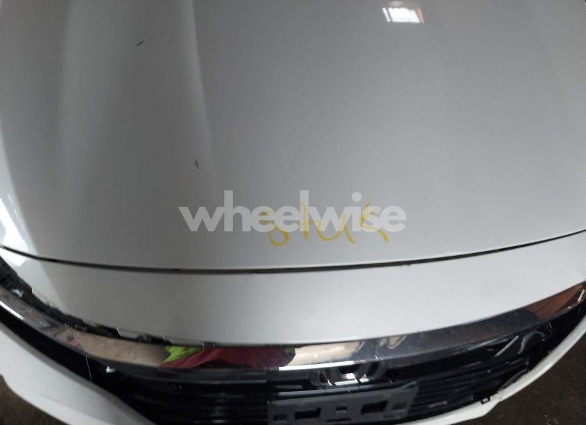 Photo 10 of 2018 Honda Accord EX-L (VIN 1HGCV1F58JA079700)