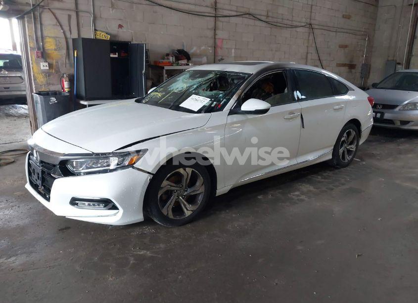 Photo 2 of 2018 Honda Accord EX-L (VIN 1HGCV1F58JA079700)