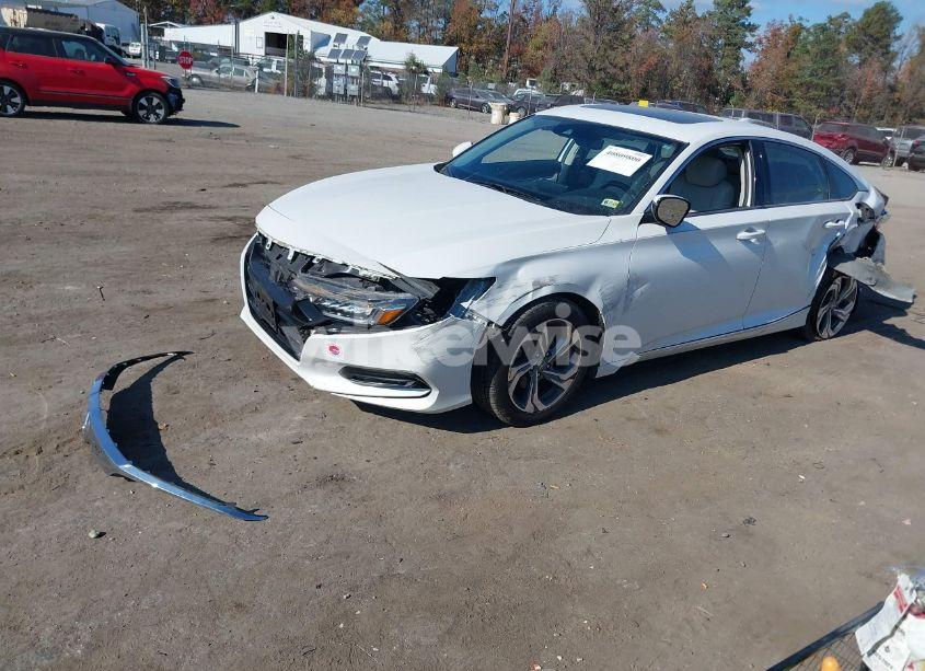 Photo 2 of 2018 Honda Accord EX-L (VIN 1HGCV1F58JA114039)