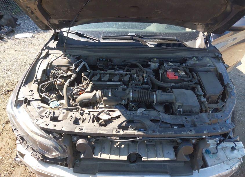 Photo 10 of 2018 Honda Accord EX-L (VIN 1HGCV1F58JA127714)