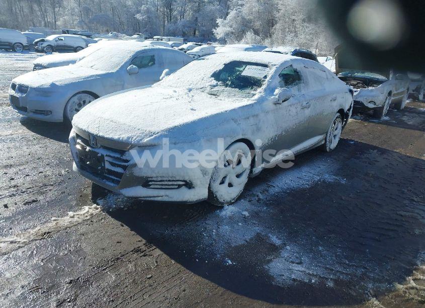 Photo 2 of 2018 Honda Accord EX-L (VIN 1HGCV1F58JA217042)